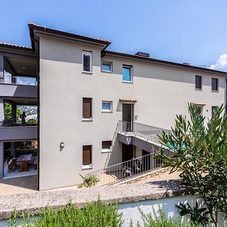 Apartments Vugrinec With Terrace Baška Exterior foto